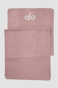 Grounded No-Slip Towel - Smoky Quartz