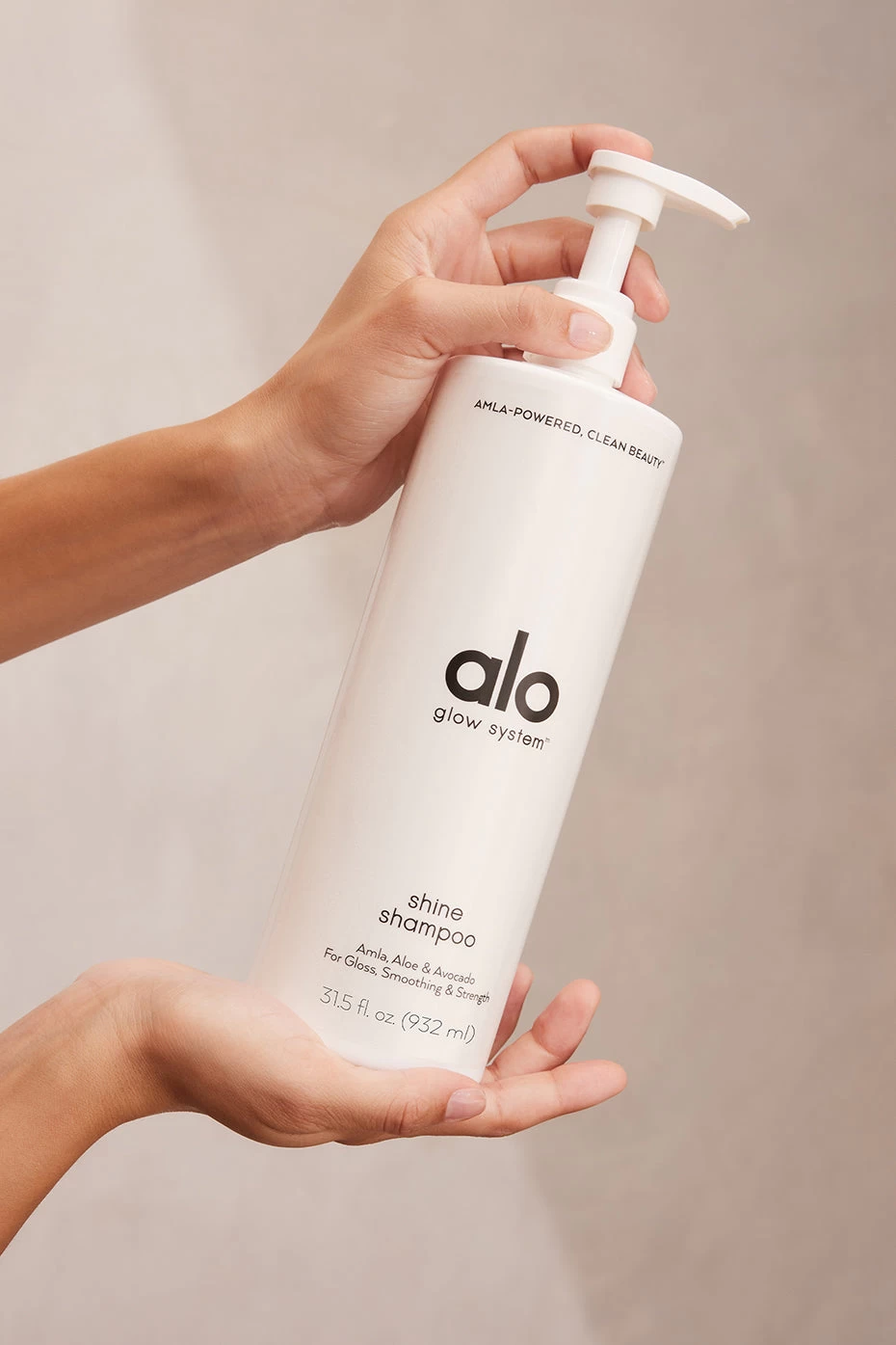 Clean Shine Shampoo - Image 4