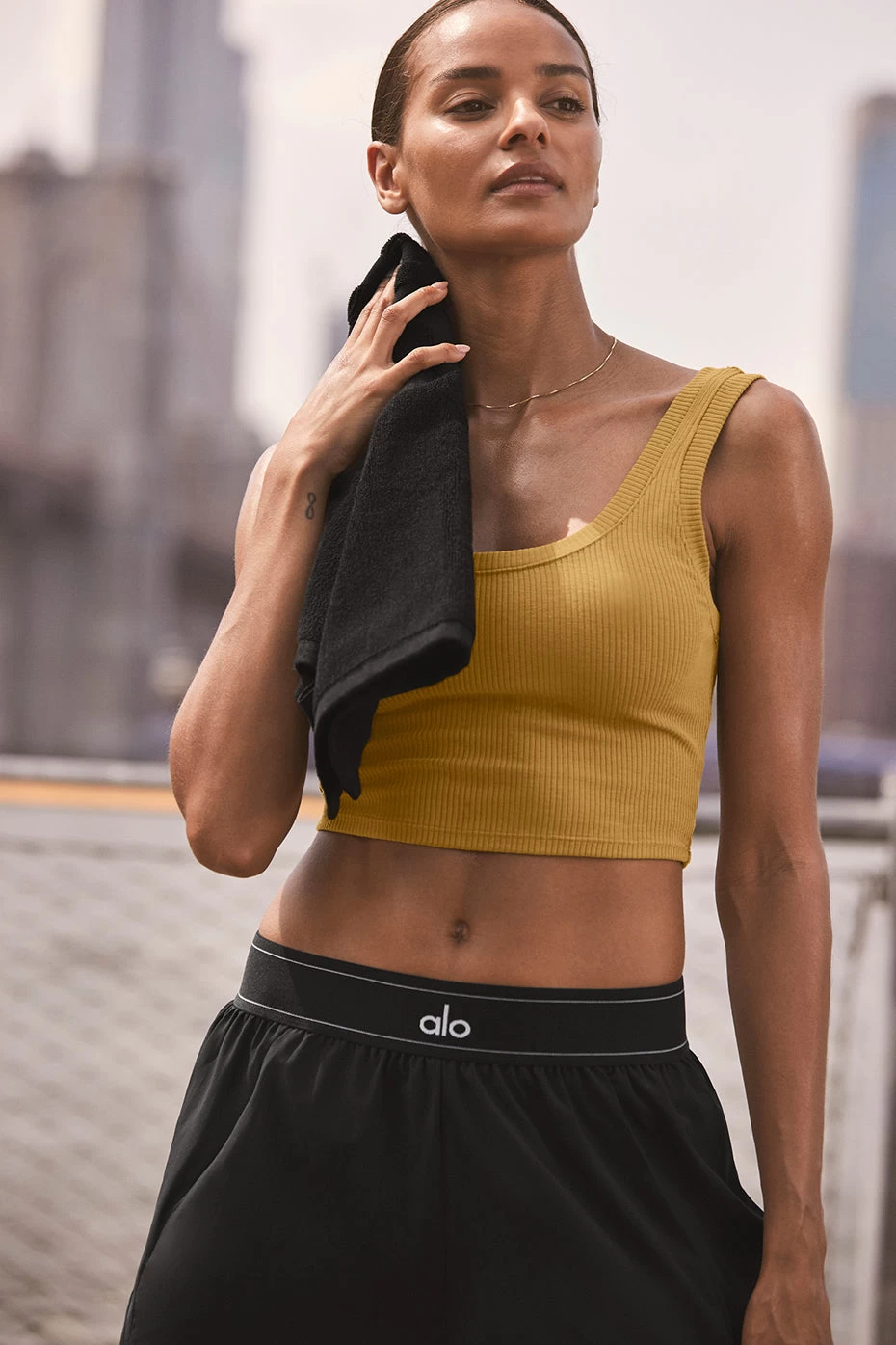 Keep It Cool Gym Towel - Black - Image 3