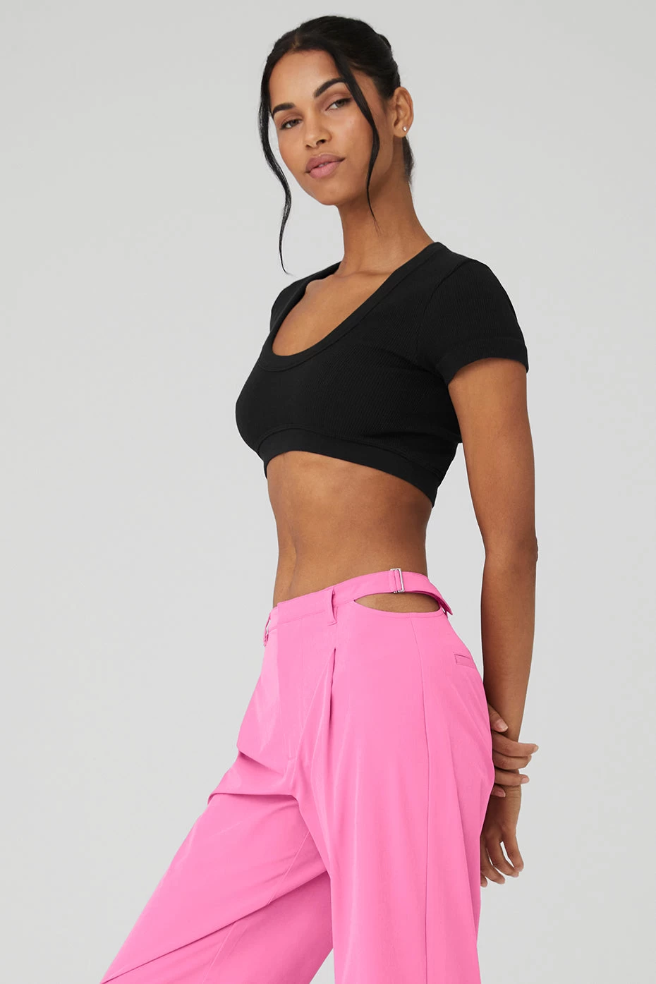 Seamless Ribbed Cropped Serene Short Sleeve - Black - Image 3