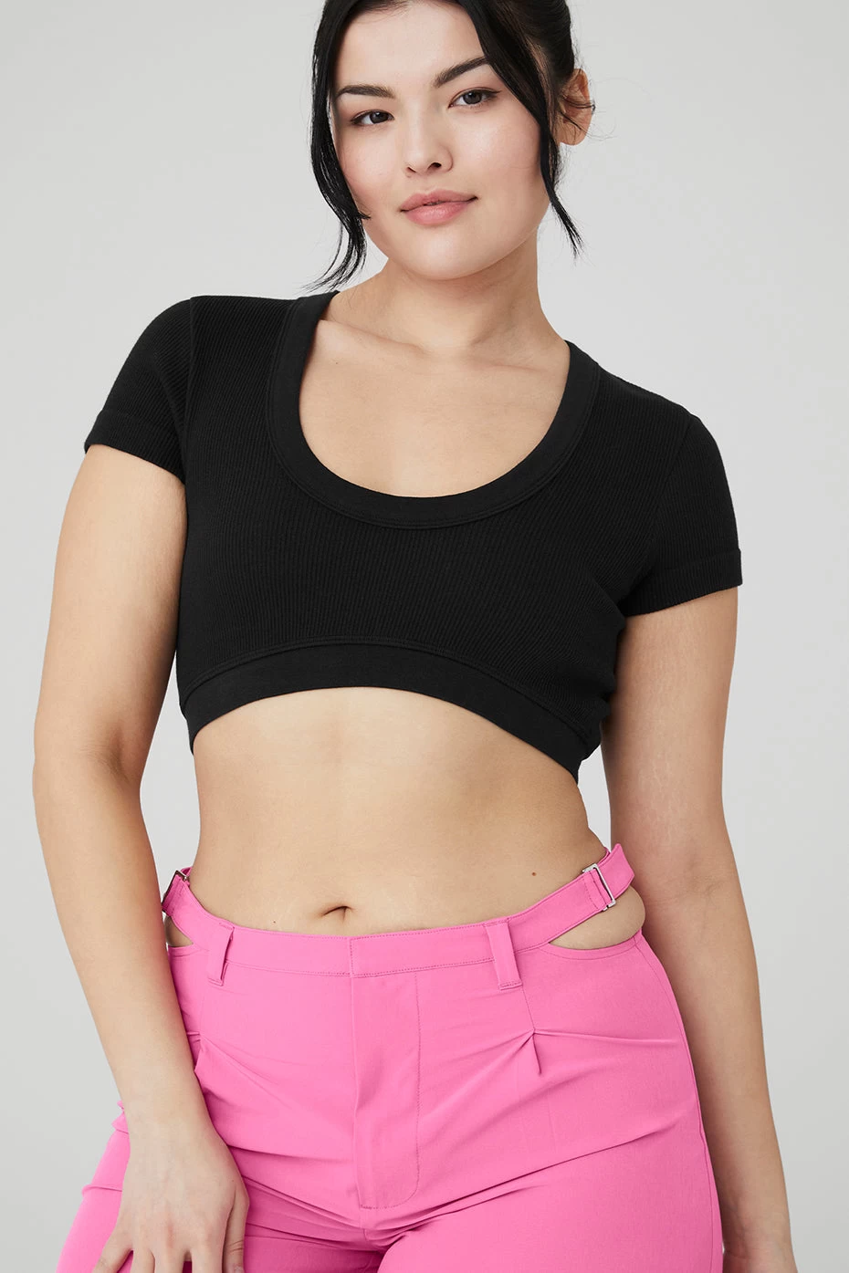 Seamless Ribbed Cropped Serene Short Sleeve - Black - Image 9