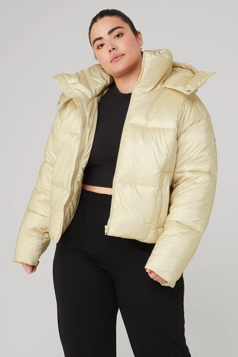 Pearlized Pristine Puffer - French Vanilla - Image 6