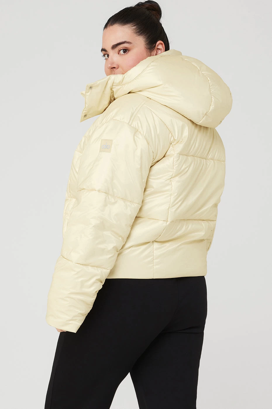Pearlized Pristine Puffer - French Vanilla - Image 7
