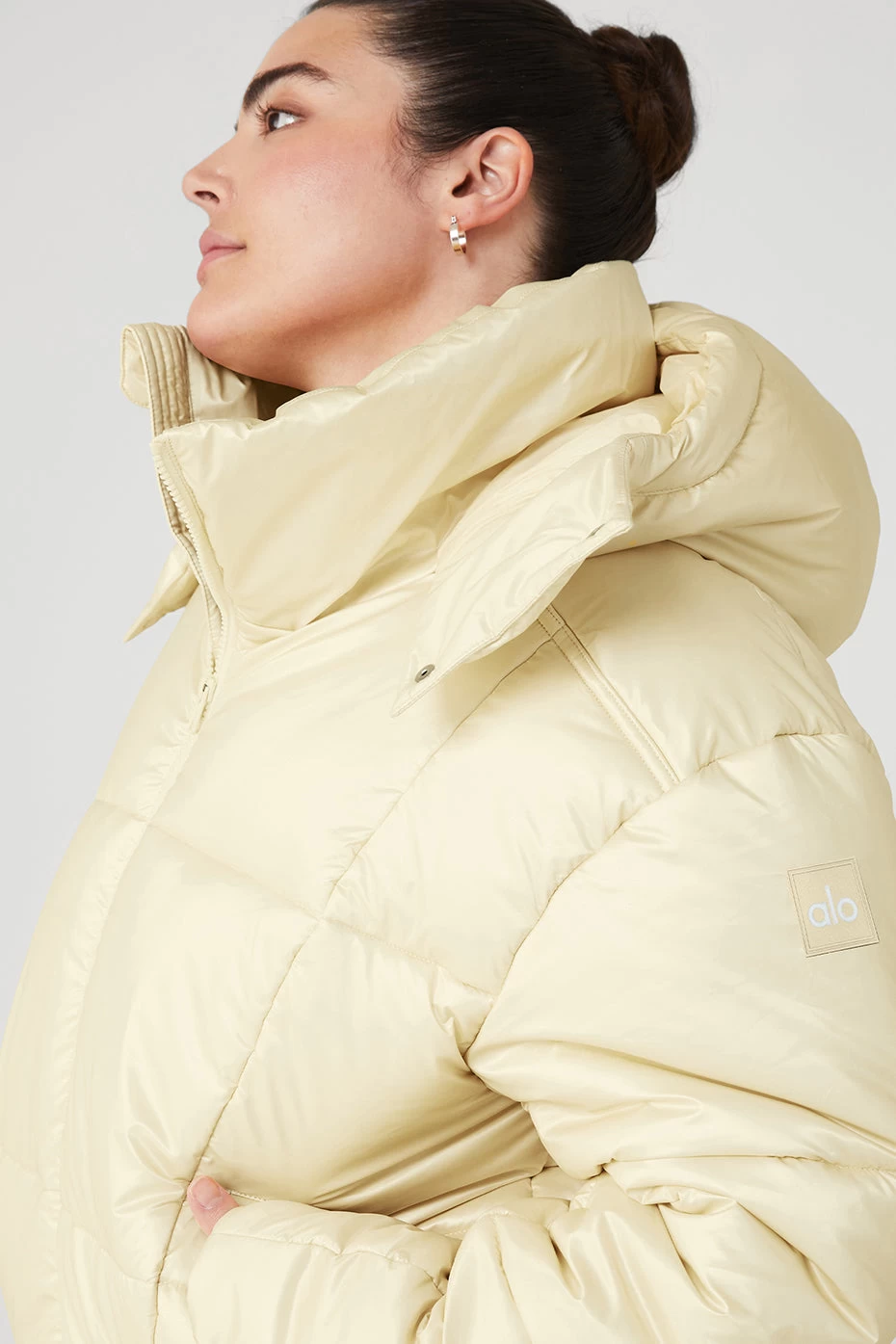 Pearlized Pristine Puffer - French Vanilla - Image 9